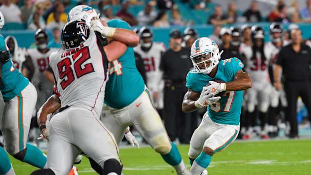 Ex-Husky Gaskin makes NFL debut